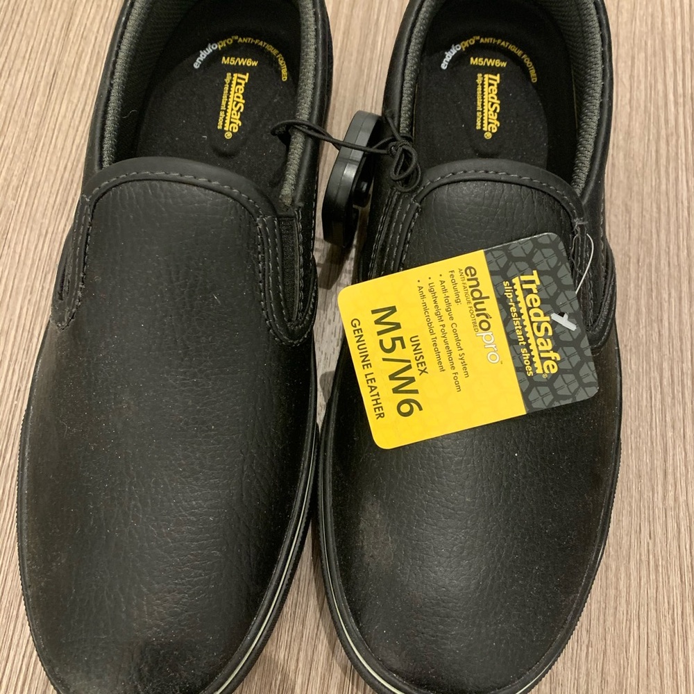 Black work shoes